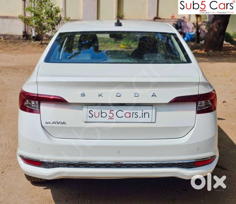 Skoda Slavia 1.0 Tsi Style At, 2023, Petrol