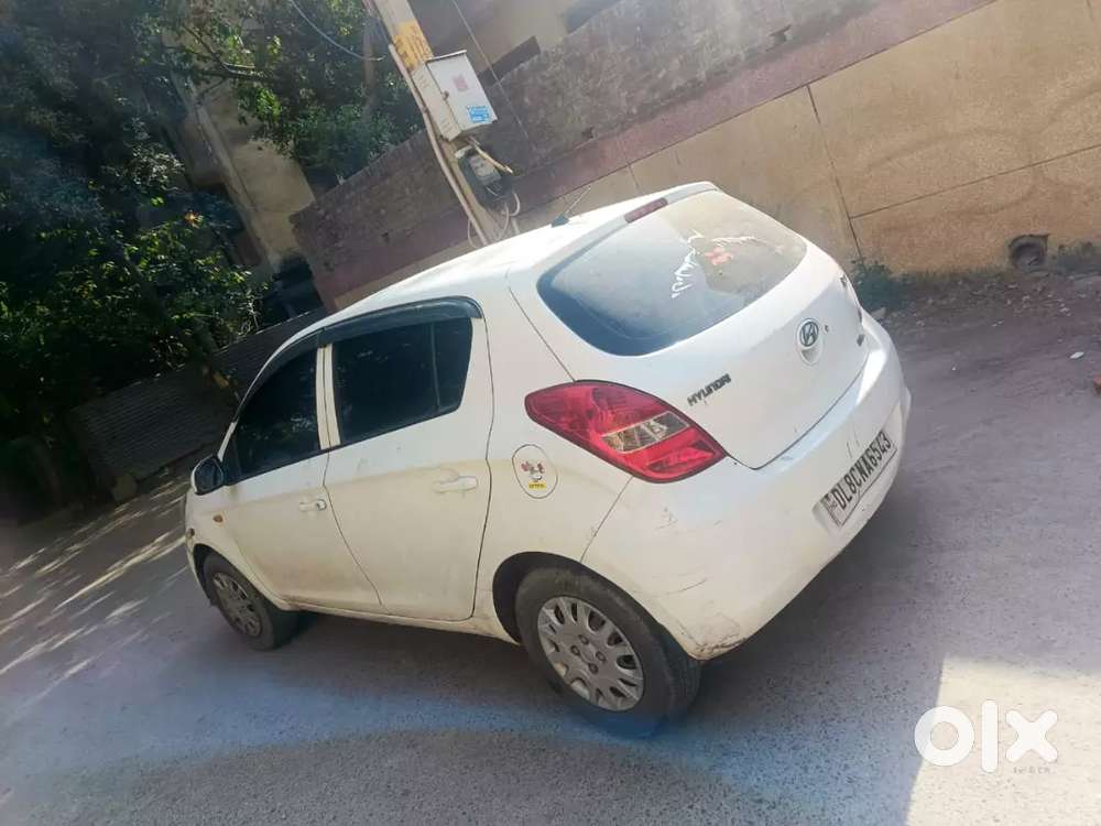 Hyundai I20 2011 Petrol 64000 Km Driven