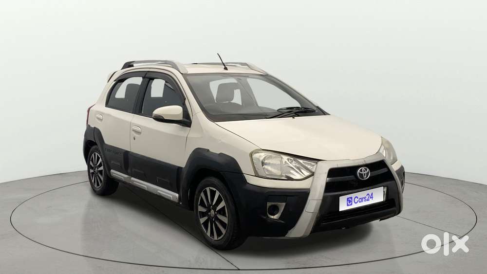 Toyota Etios Cross 1.2 G, 2015, Petrol