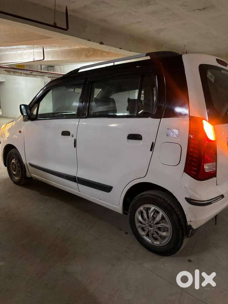 गुड कंडीशन कोई कमी नहीं है अर्जेंट बेचनी है उसे पैसे की जरूरत