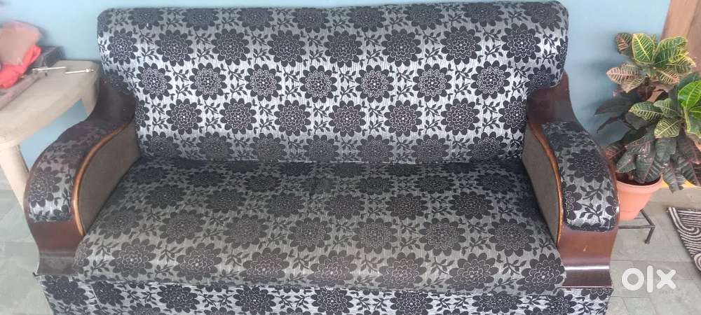 Sofa 3+1+1 for sale 15000