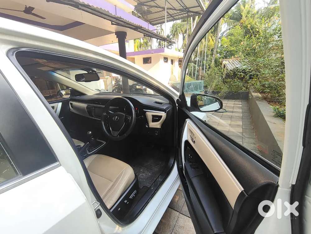 Toyota Corolla Altis 2015 Diesel Well Maintained