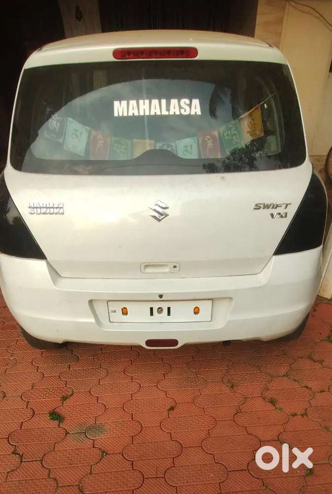 Maruti Suzuki Swift 2010 October  Petrol Well Maintained