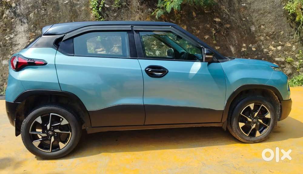 Tata Punch Accomplished Amt, 2021, Petrol
