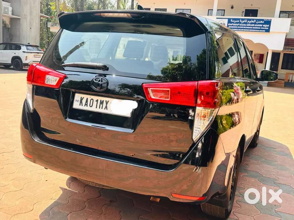 Toyota Innova Crysta 2022. Automatic 2.4 Z