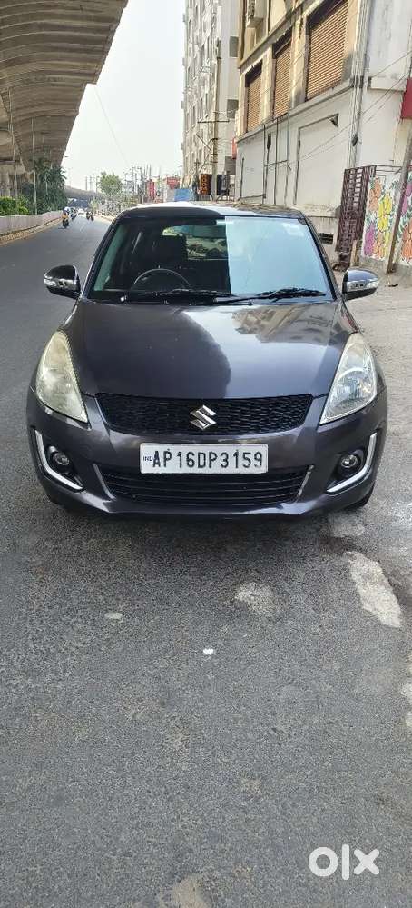 Maruti Suzuki Swift 2016 Petrol 72000 Km Driven