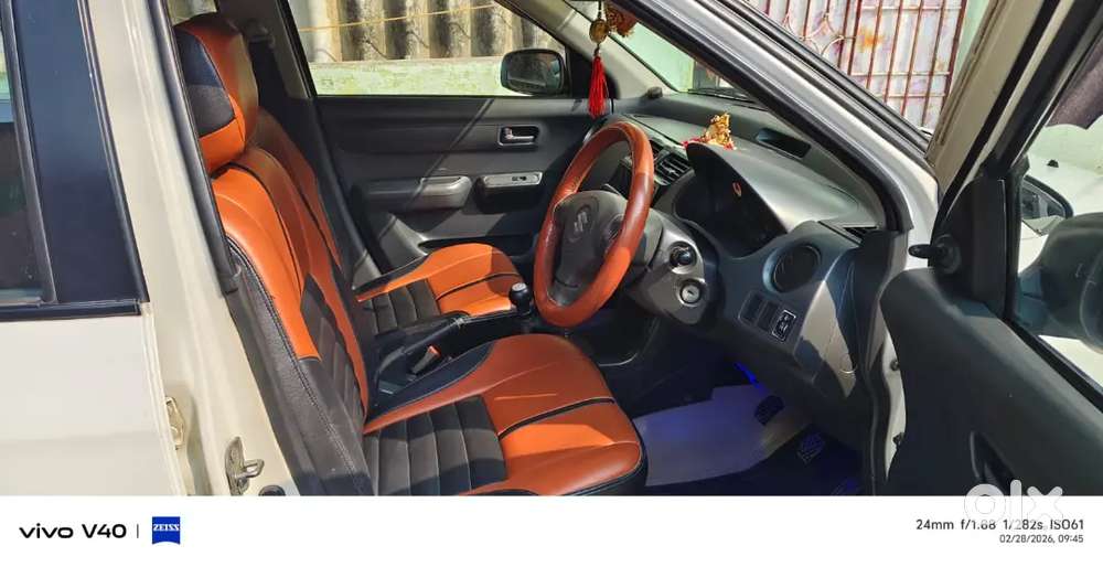 Maruti Suzuki Dzire 2016 Very Good Condistion New Tyre Full Condistion