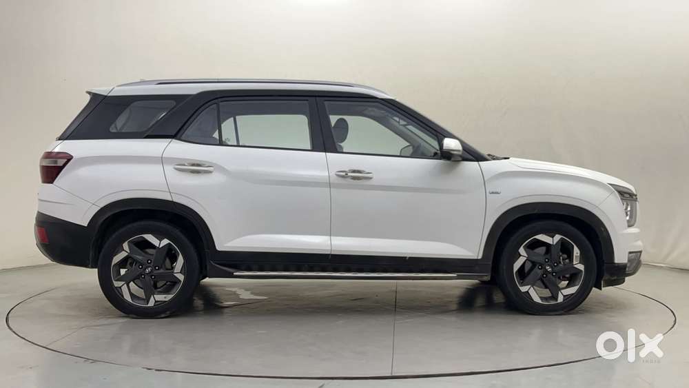 Hyundai Alcazar 2.0 Signature (o) Petrol At 6 Str, 2022, Petrol