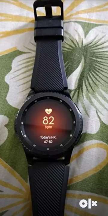 Samsung smartwatch best sale gear s3