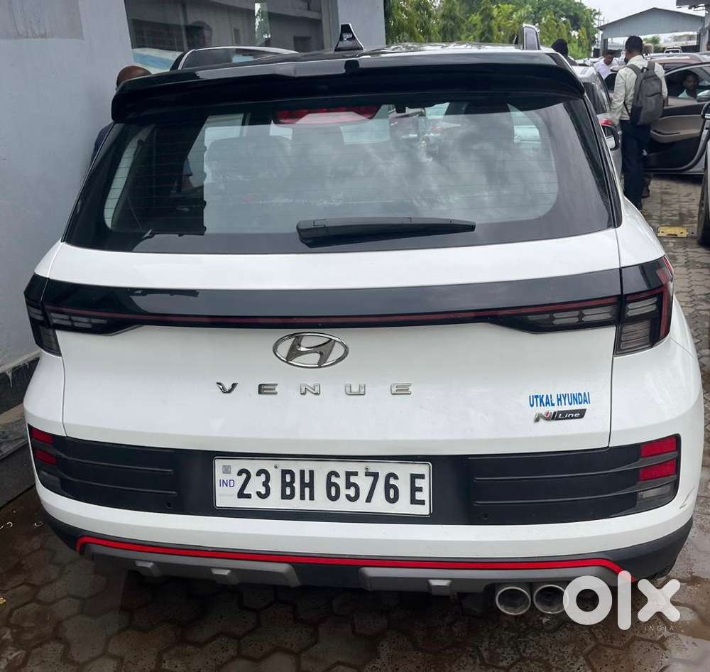 Hyundai Venue Petrol 2023