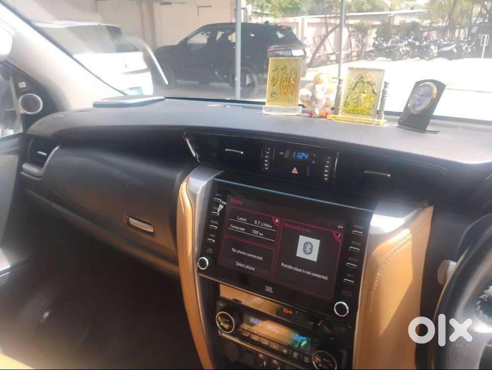 Toyota Fortuner 2023 Diesel 163000 Km Driven