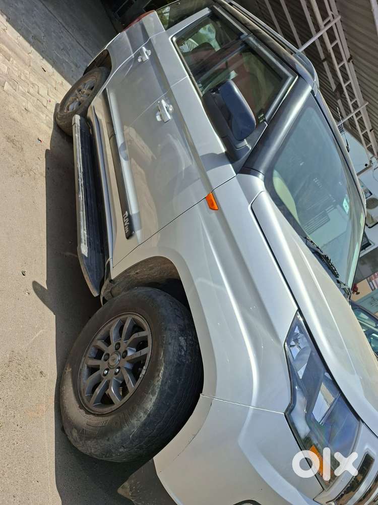 Mahindra Tuv 300 T10 Dual Tone, 2019, Diesel