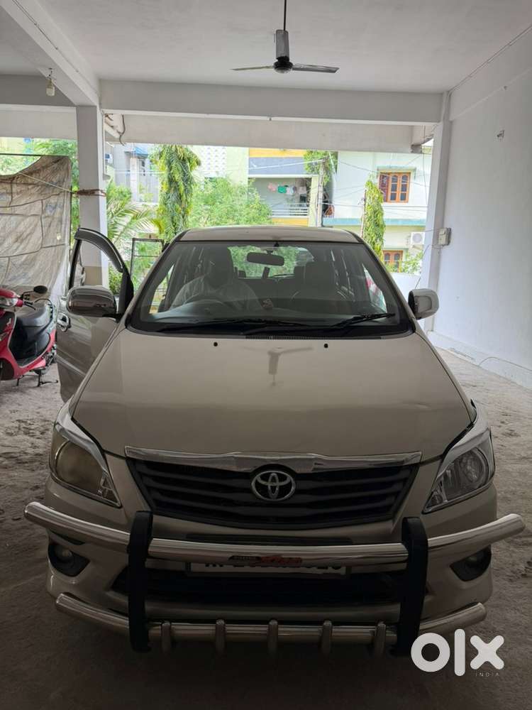 2012 Toyota Innova Diesel 2.5 G