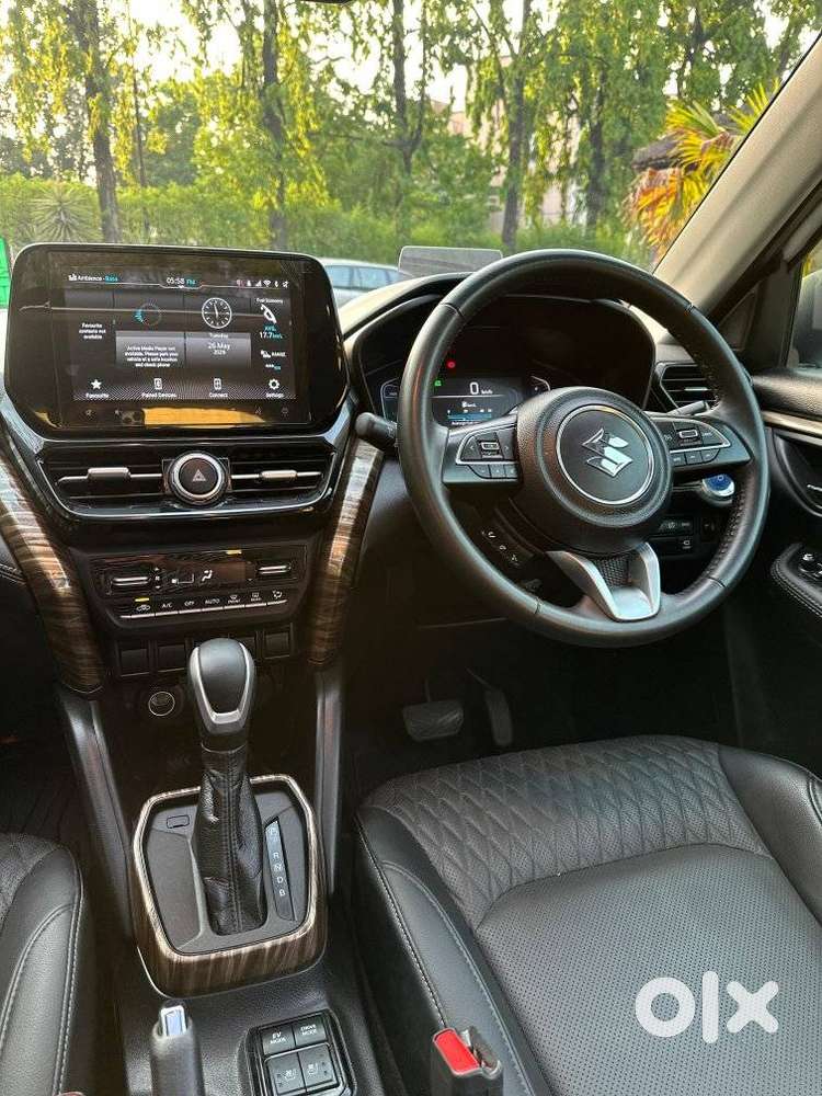 Maruti Suzuki Grand Vitara 1.5 Alpha Smart Hybrid At, 2022, Petrol