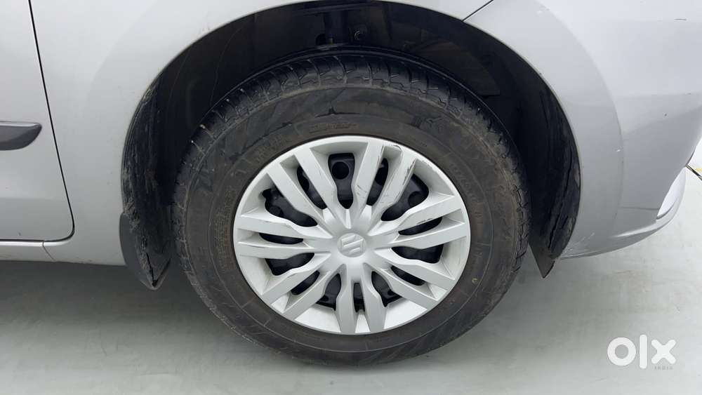 Maruti Suzuki Dzire 1.2 Vxi, 2023, Petrol