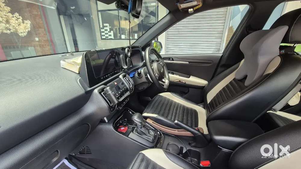 Kia Sonet 2024 Diesel Automatic Diesel Excellent Showroom Condition