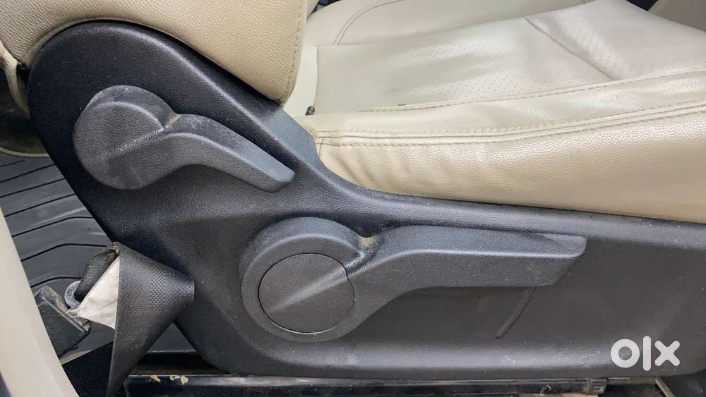 Mahindra Marazzo M8, 2018, Diesel
