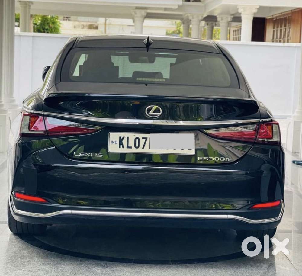 Lexus Es 300h Luxury, 2023, Petrol