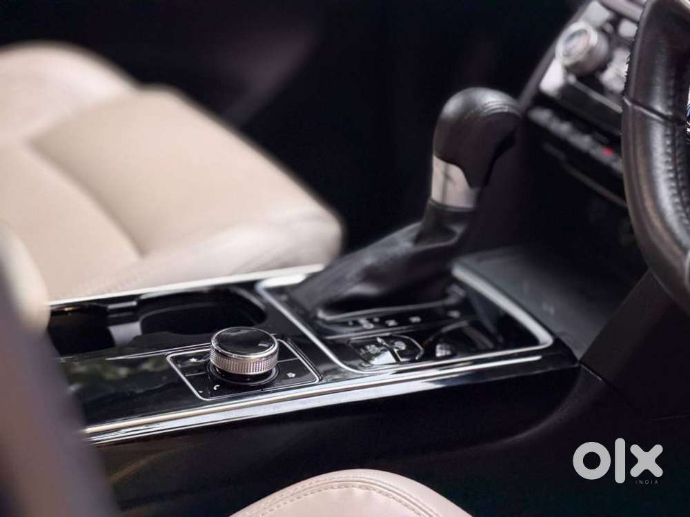 Mahindra Xuv700 2.0 Ax 7 Petrol At Luxury Pack Str, 2023, Petrol