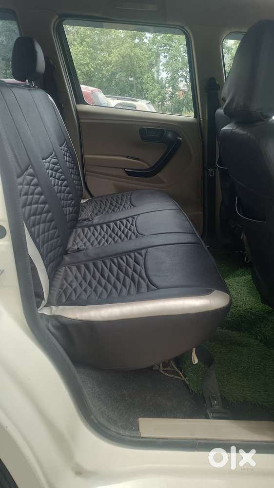 Mahindra Bolero Neo 1.5 N4, 2022, Diesel