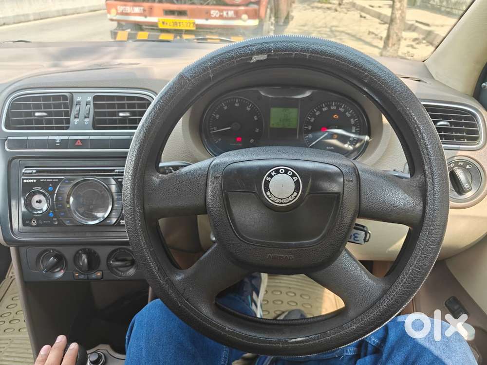 Skoda Rapid 1.6 Mpi Ambition, 2012, Petrol