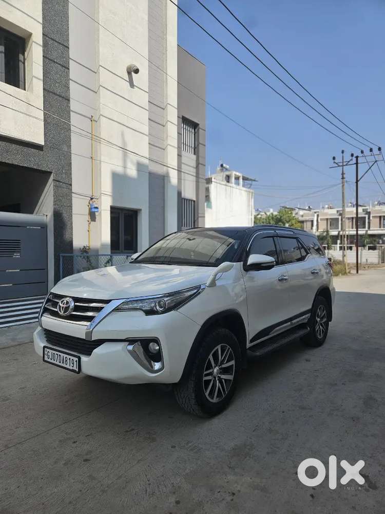 Toyota Fortuner Legender 2017