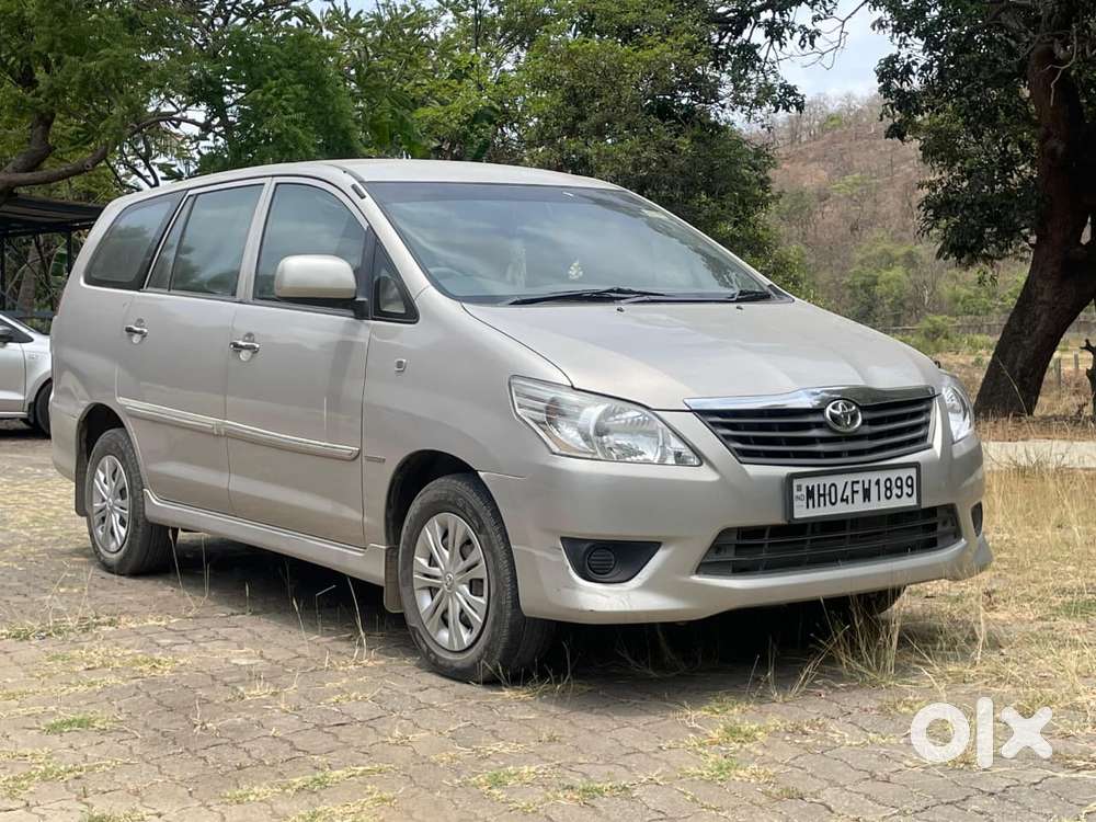 Toyota Innova 2.5 Gx (diesel) 8 Seater Bs Iv, 2013, Diesel