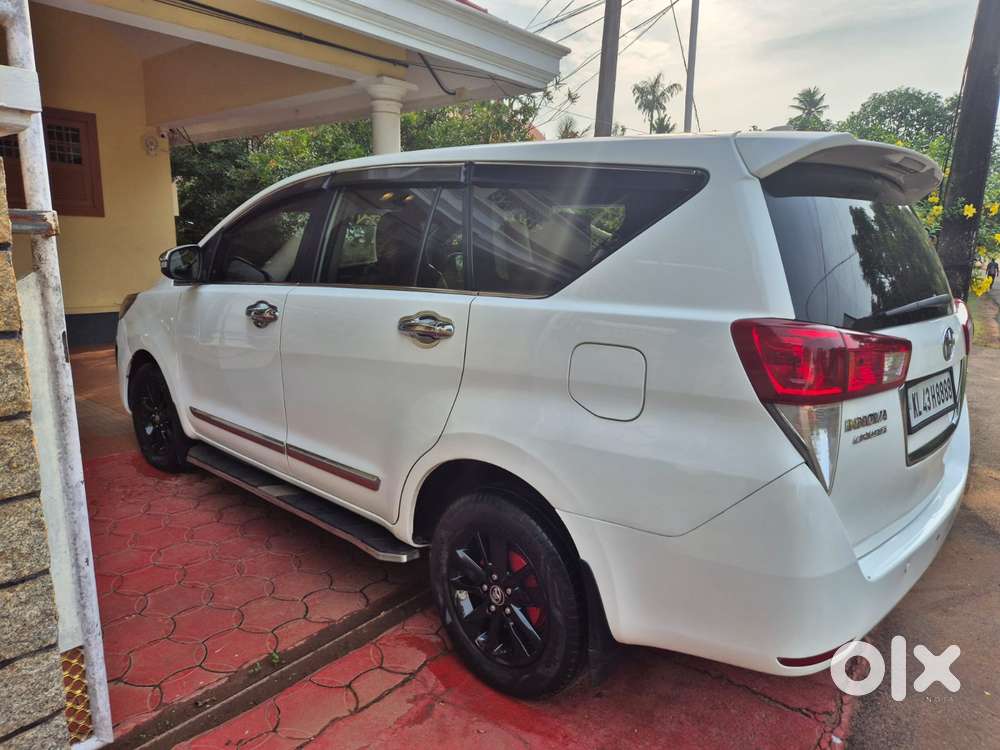 Toyota Innova Crysta 2.8 Gx At, 2016, Diesel