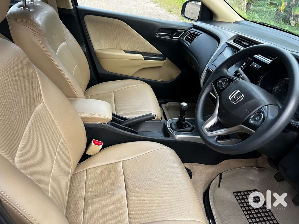 Honda City  V Mt Petrol