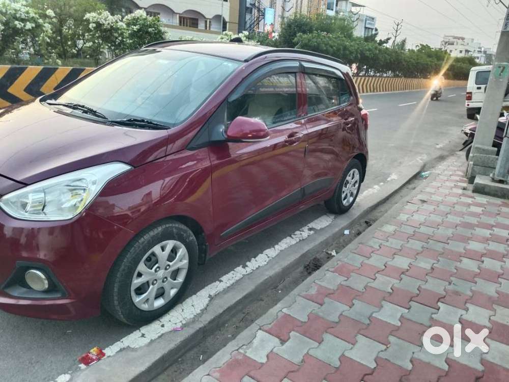 Hyundai Grand I10 Sportz, 2016, Petrol