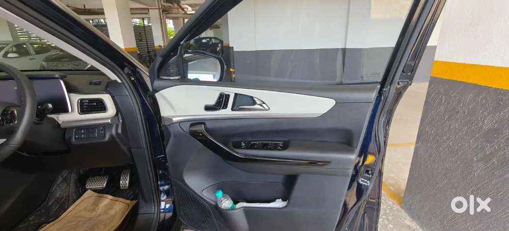 Mahindra Xuv700 Diesel 2025