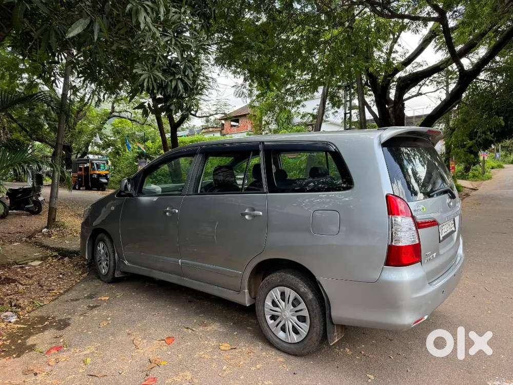 Toyota Innova 2016 Diesel Manual 150000 Km Driven