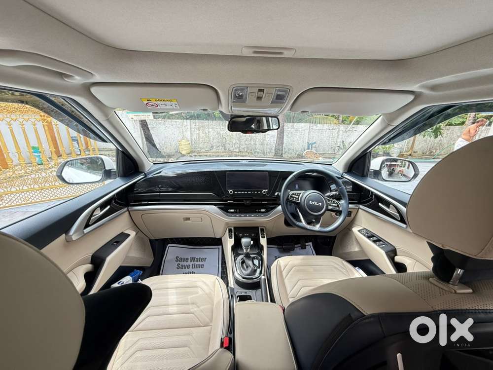 Kia Carens Diesel 2023 Luxury Plus 1.5 Automatic