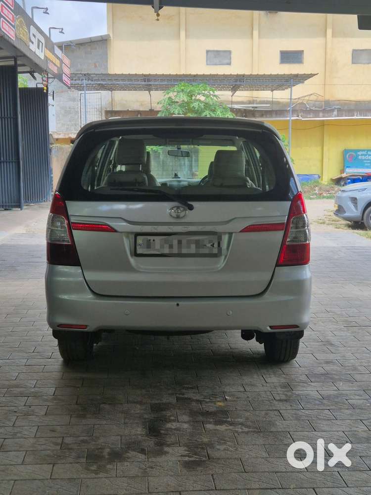Toyota Innova Diesel 2014
