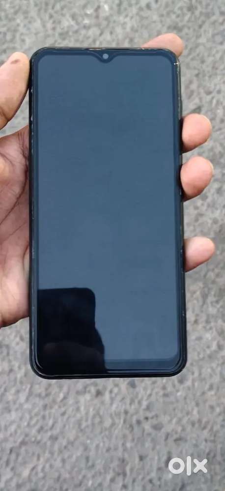 Urgent sale karna hai modle   f13 hai 4/64