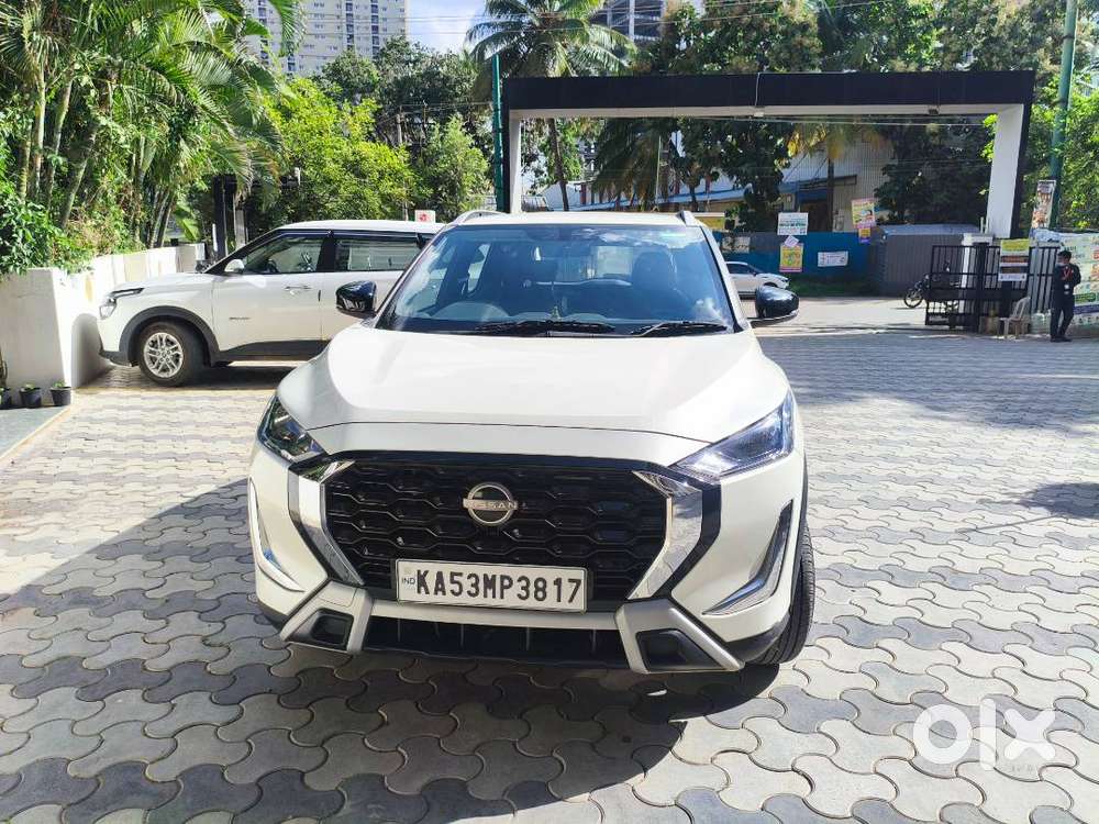 Nissan magnite ez shift at 6.5 lakhs 2k 8 month old