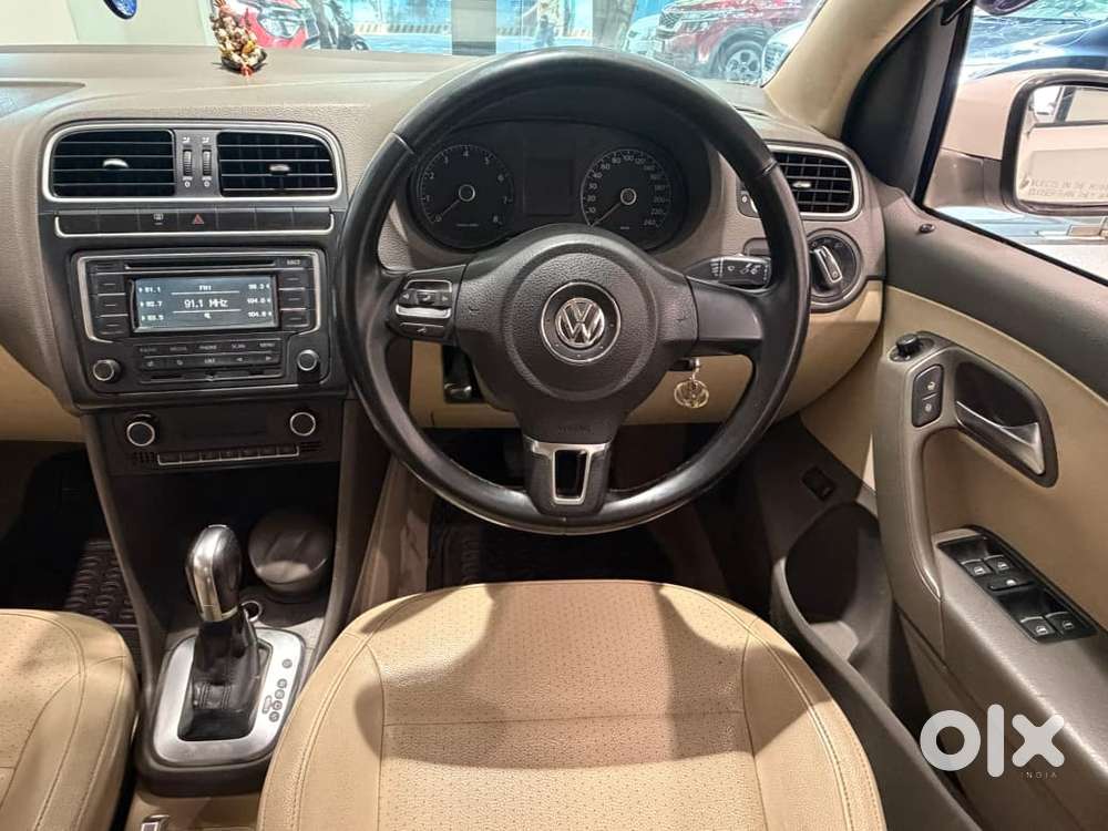 Volkswagen Vento 2010-2013 Petrol Highline, 2013, Petrol