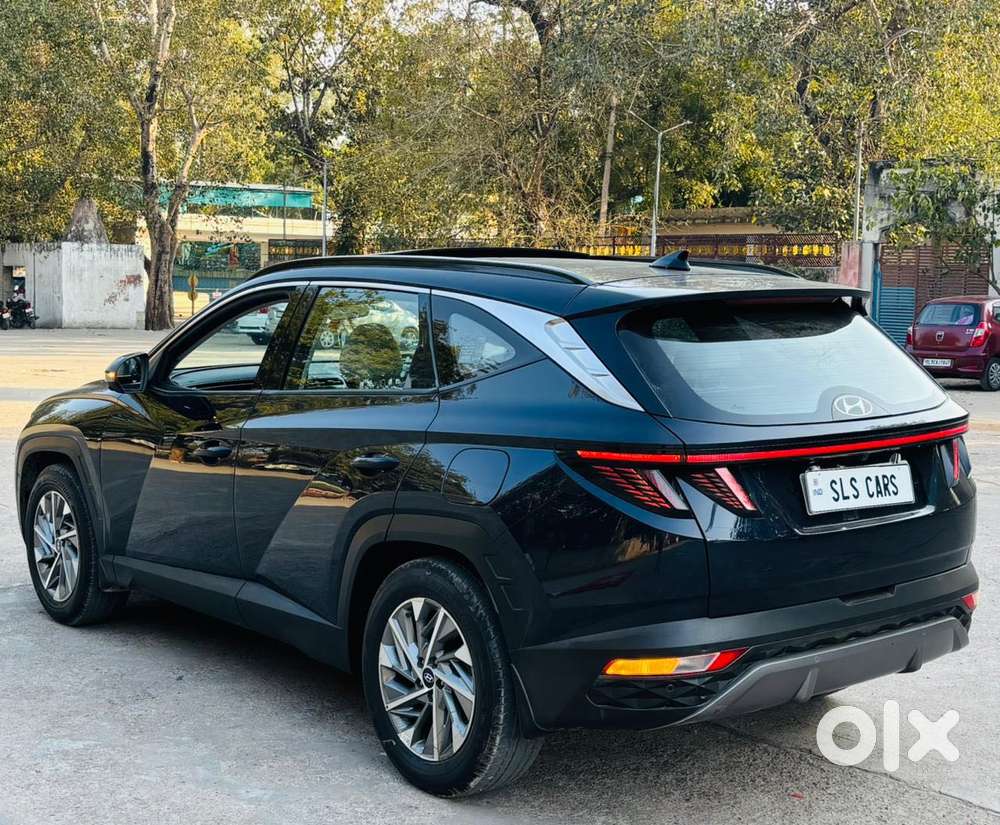 Hyundai Tucson Signature 2.0 At Petrol Dual Tone, 2022, Petrol