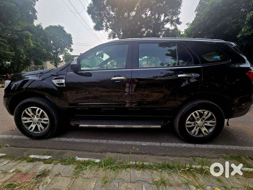Ford Endeavour 3.2 Titanium At 4x4, 2017, Diesel