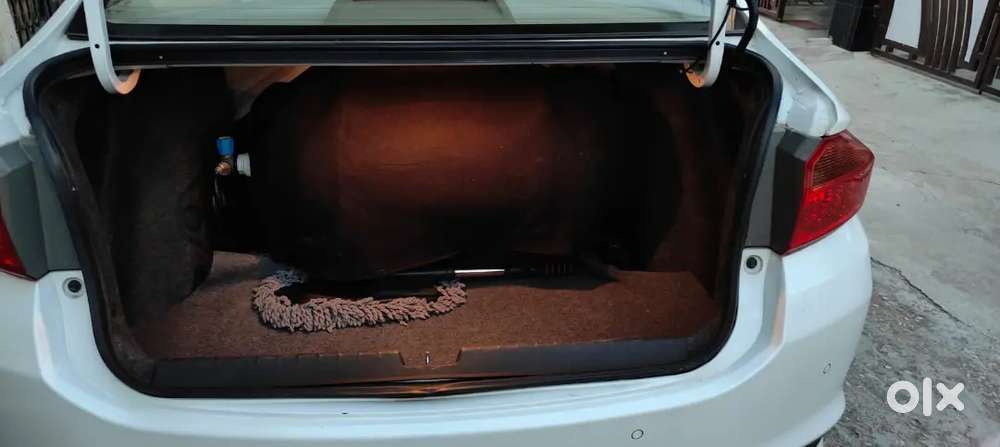 Brand New Honda City Bs6 15980 Km Driven Brand New Cng Lovato & Tyre