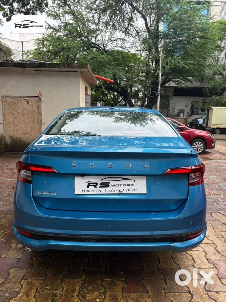 Skoda Slavia Ambition 1.0l Tsi At, 2022, Petrol