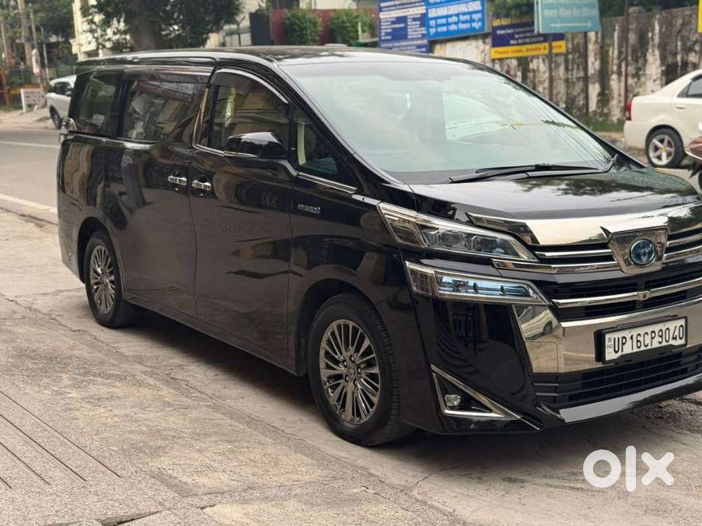 Toyota Vellfire 2.5 Executive Lounge, 2019, Petrol
