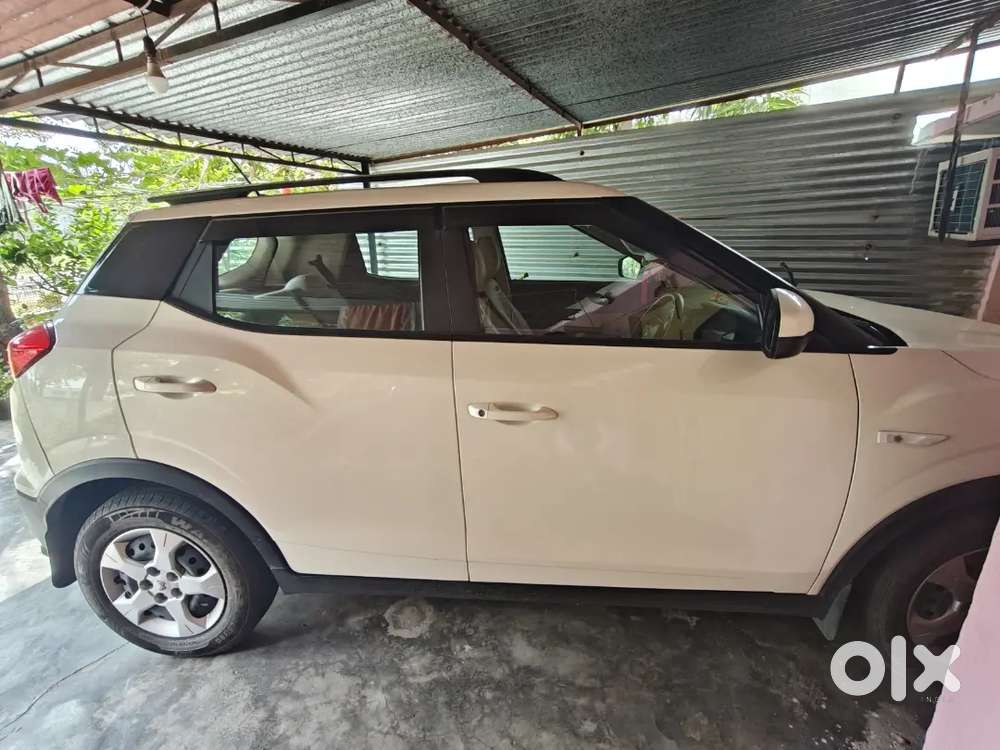 Xuv 300 W6 Diesel 1.5 With Sunroof