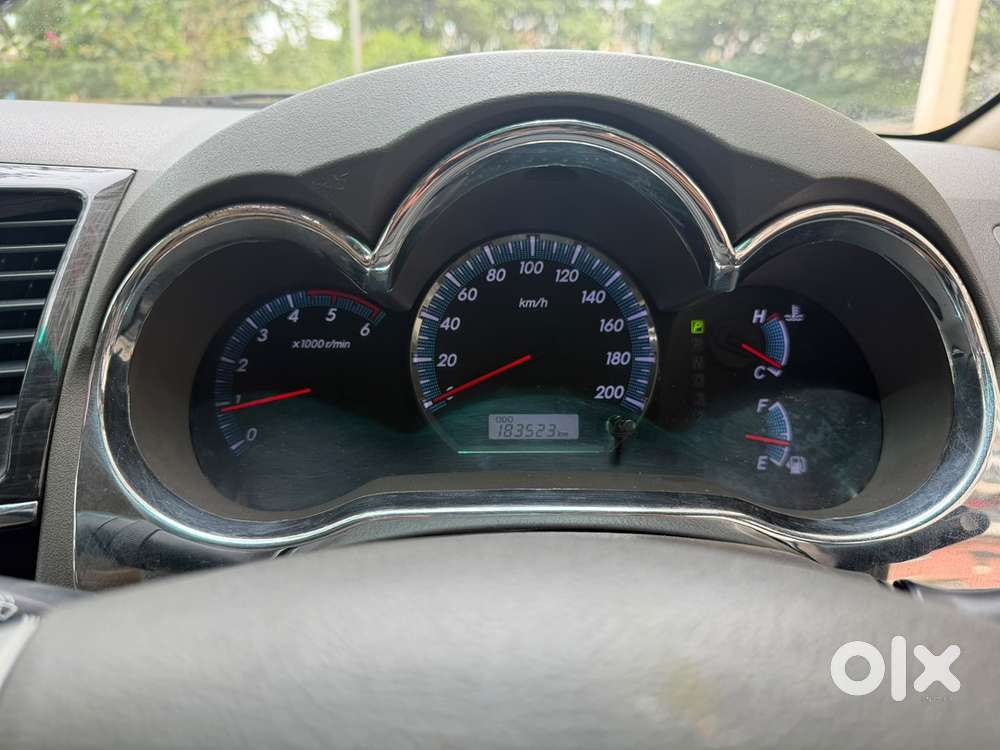 Toyota Fortuner Diesel 2012