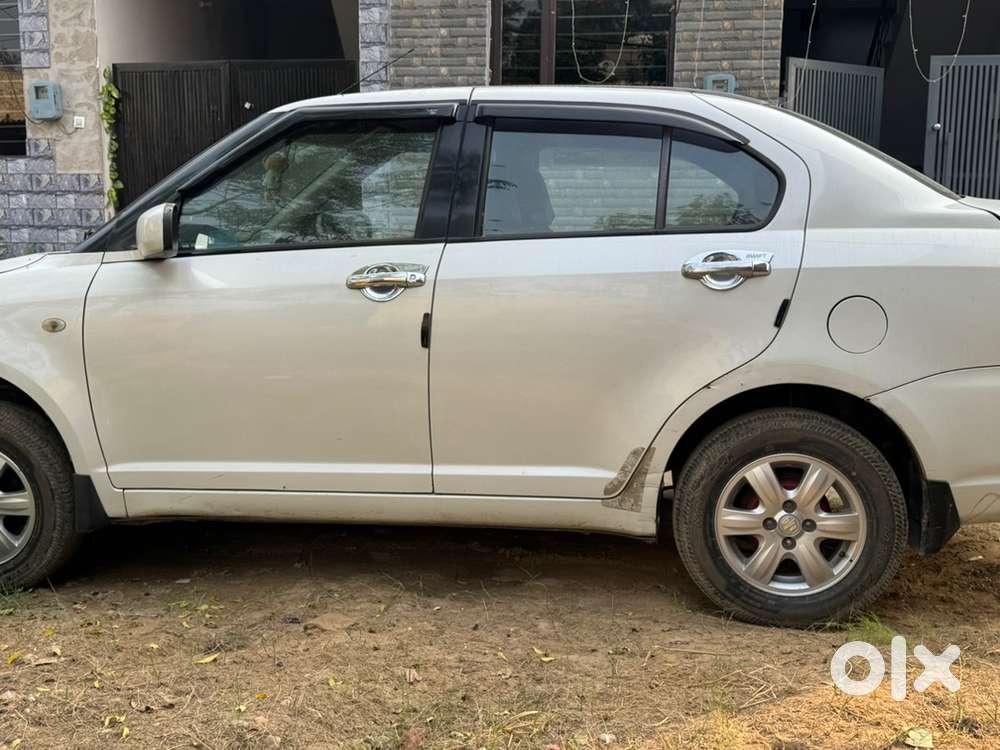 Maruti Suzuki Swift Dzire 2011 Petrol Good Condition
