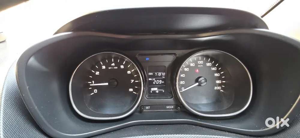 Tata Nexon Petrol  Mint Condition  72,000 Km  Well Maintained