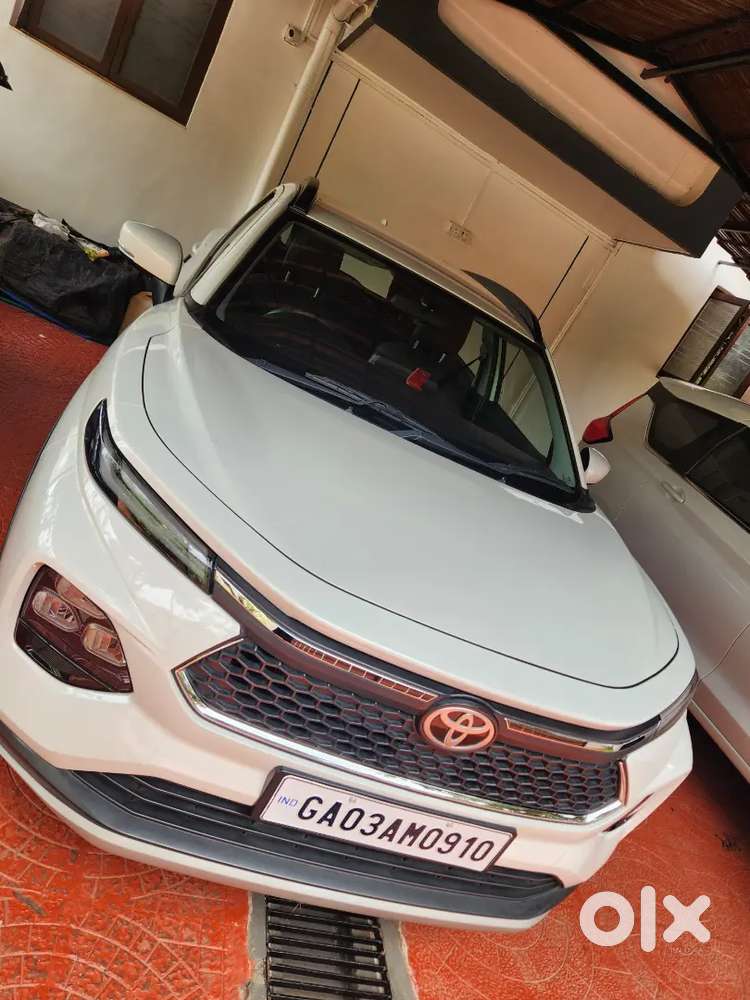 Toyota Urban Cruiser 2024 Plus Petrol Amt