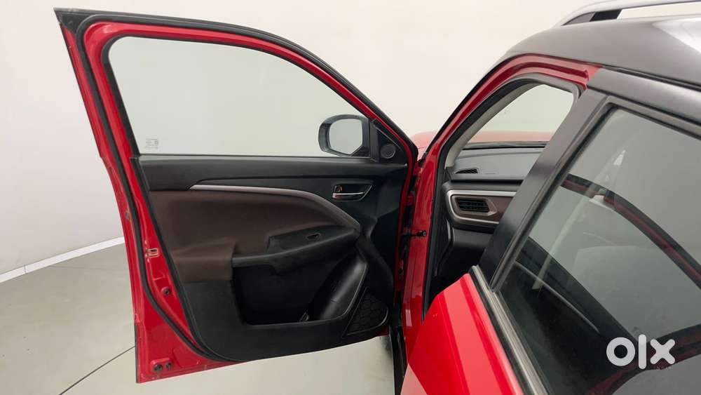 Maruti Suzuki Vitara Brezza 1.5 Zxi Plus At Dual Tone, 2022, Petrol