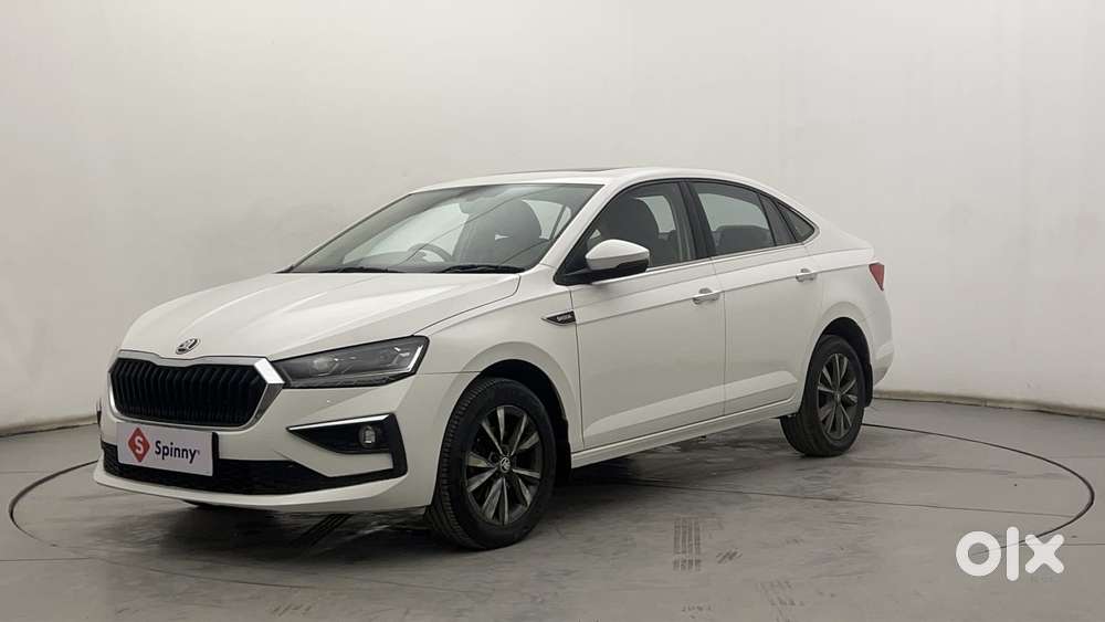 Skoda Slavia Style 1.0l Tsi At, 2022, Petrol
