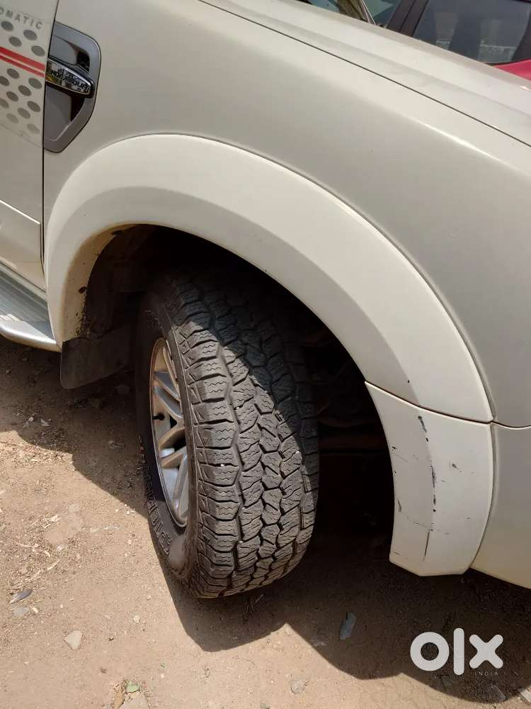Ford Endeavour Diesel AT 2011 model